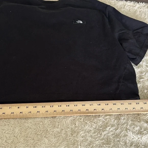 The North Face Women's Navy Short Sleeve‎ Tee - Picture 6 of 9
